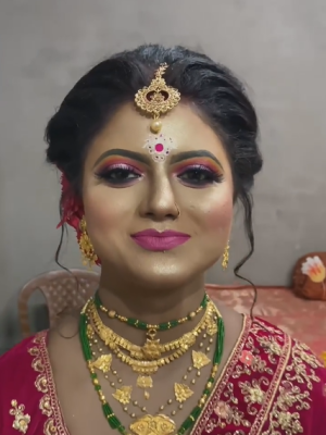 Riya Ghosh Makeup Artist, Best Makeup Artist in Kolkata real bride 1
