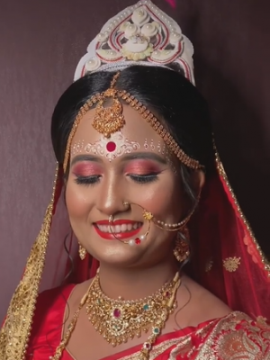 Riya Ghosh Makeup Artist, Best Makeup Artist in Kolkata real bride 22