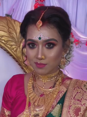 Riya Ghosh Makeup Artist, Best Makeup Artist in Kolkata real bride 32